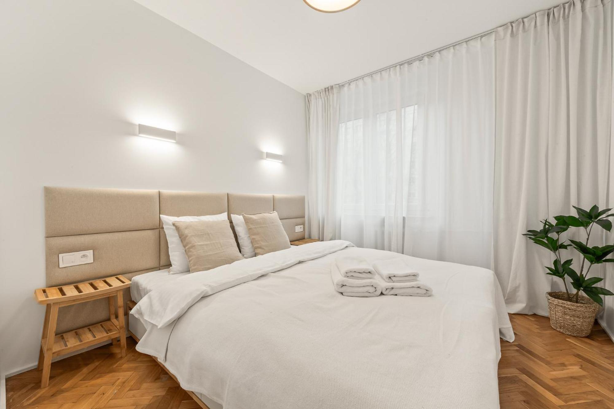 Rentplanet - Apartamenty Przy Palacu Kultury I Nauki Варшава Экстерьер фото